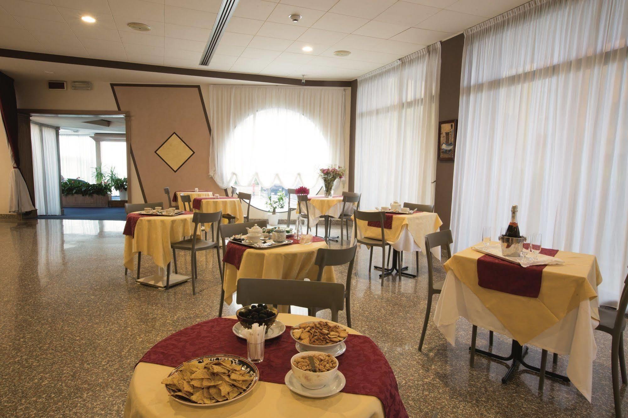 iH Hotels Milano St. John Sesto San Giovanni Buitenkant foto